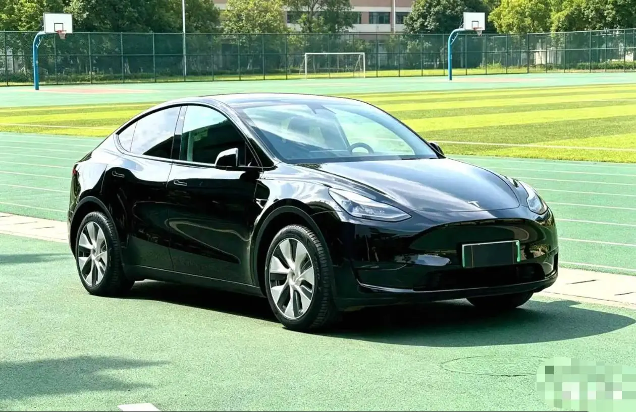 Tesla 2022 Model Y rear-wheel drive version (facelift) automatic gear 4