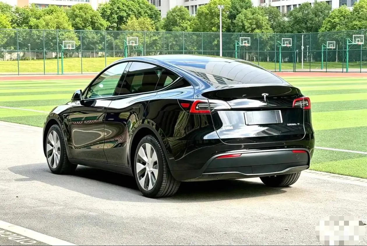 Tesla 2022 Model Y rear-wheel drive version (facelift) automatic gear 5