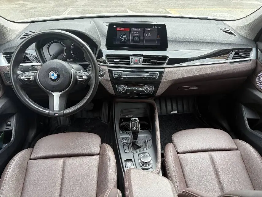 BMW 2021 X1 sDrive25Li 2.0T Leading Automatic Gear 5