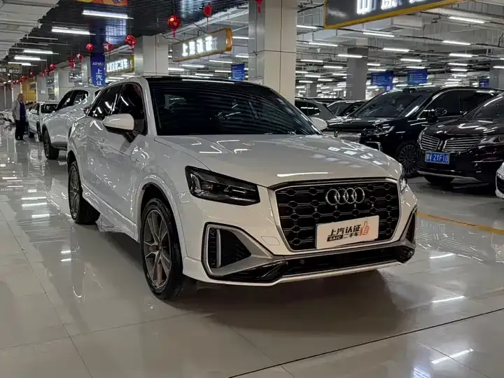Audi Q2L 2022 35 TFSI Fashion Dynamic 2