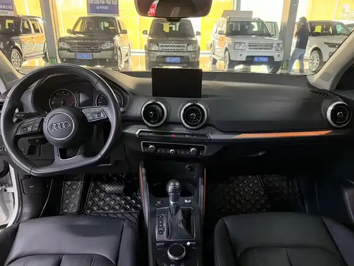 Audi Q2L 2022 35 TFSI Fashion Dynamic 4
