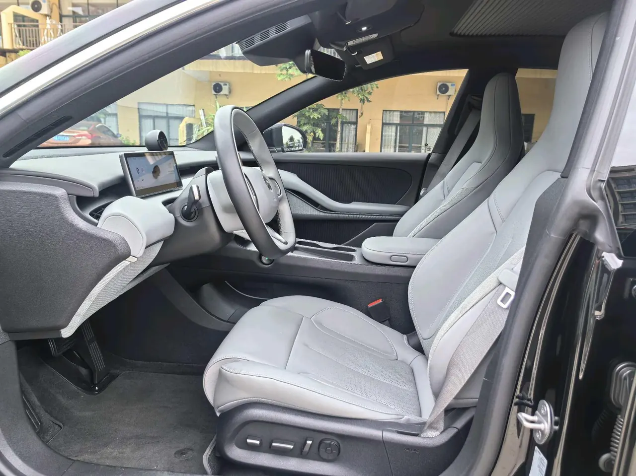 NIO 2024 ET5T 75kWh Touring automatic 7