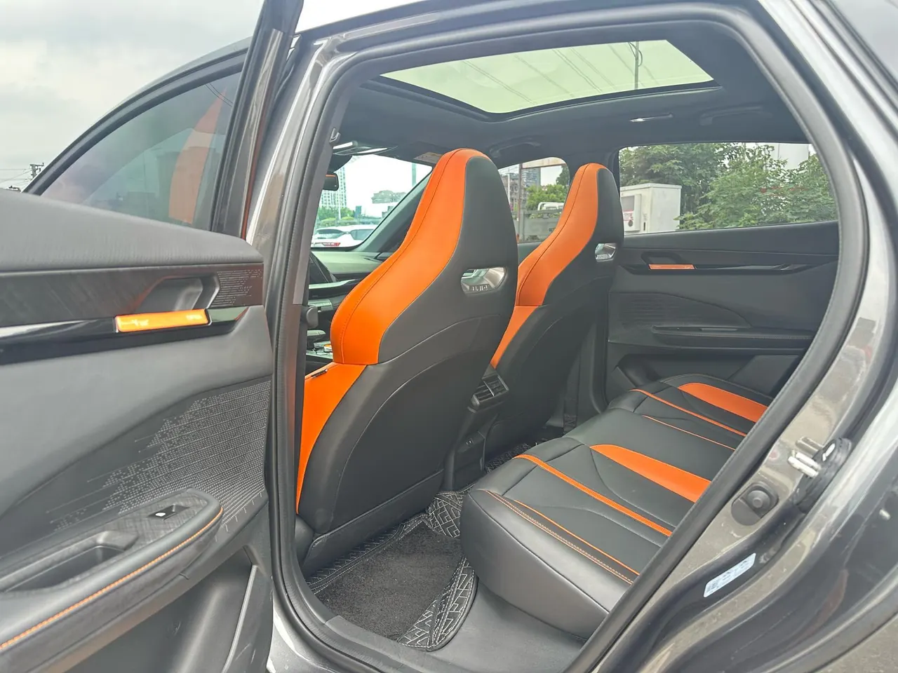 ChangAn 2024 UNI-V 1.5T Distinguished Sports Automatic 5