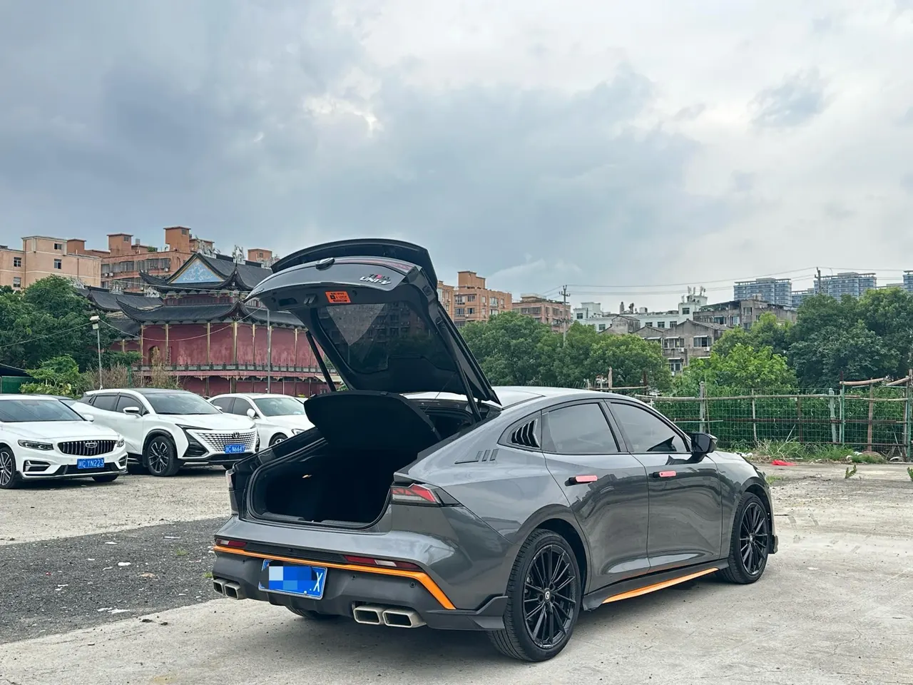 ChangAn 2024 UNI-V 1.5T Distinguished Sports Automatic 9