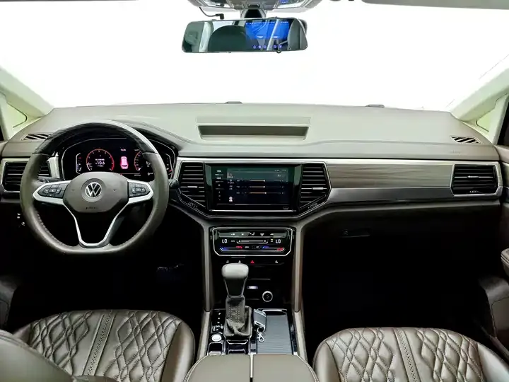 Weiran 2020 330TSI Business Edition 10