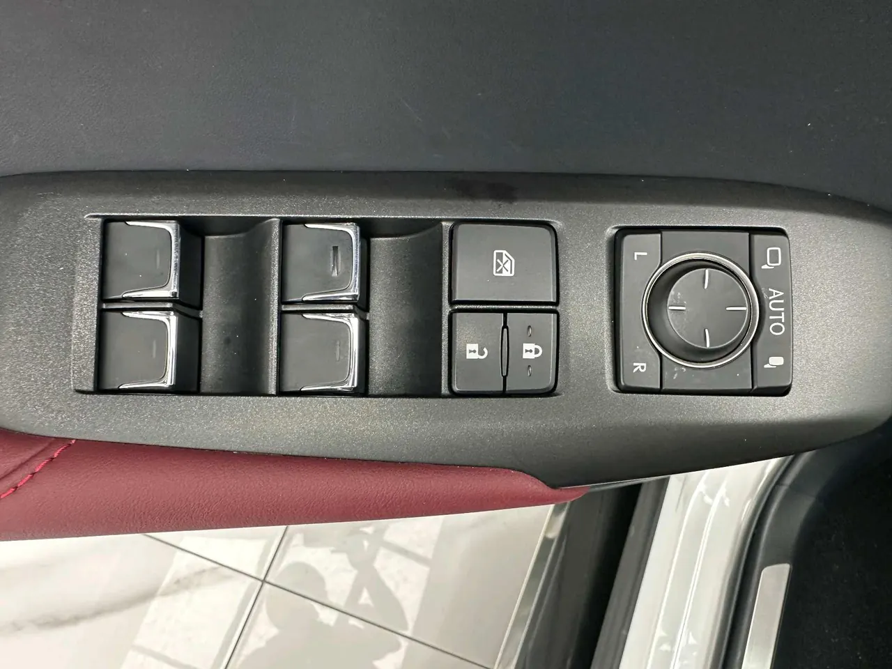 Lexus NX (Imported) 2020 NX200 2.0 Stepless Front Edition Automatic Gear 11