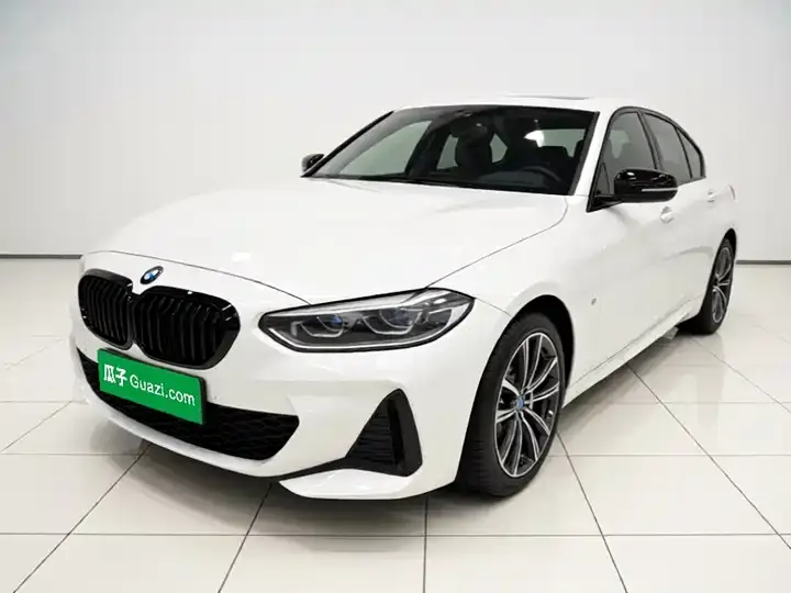 BMW 1 Series 2021 120i M Sports Obsidian Night Edition - View 1