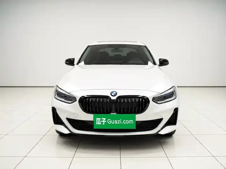 BMW 1 Series 2021 120i M Sports Obsidian Night Edition 3
