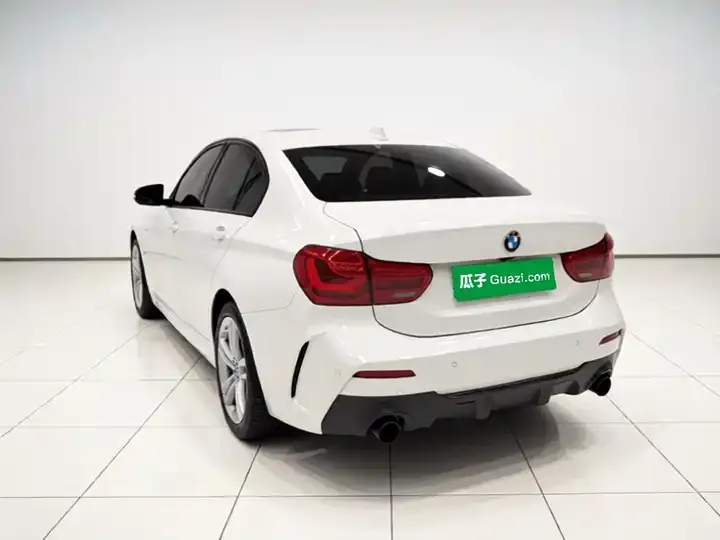 BMW 1 Series 2021 120i M Sports Obsidian Night Edition 5