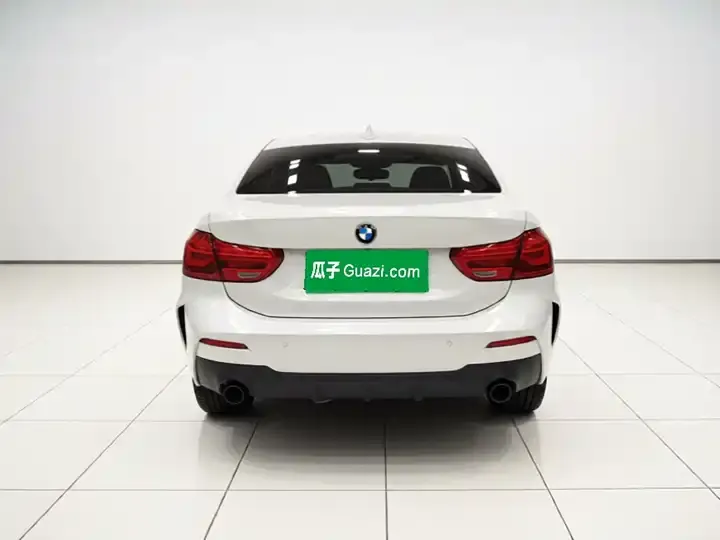 BMW 1 Series 2021 120i M Sports Obsidian Night Edition 6