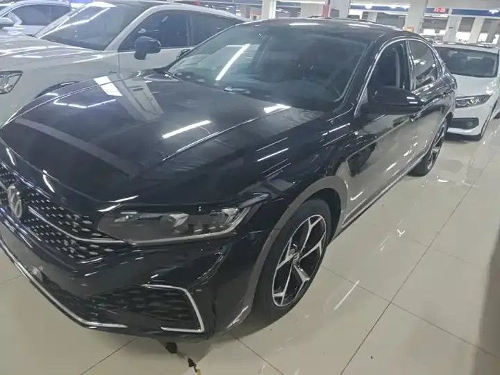 Passat 2025 outstanding 330TSI Star Elite Edition 2