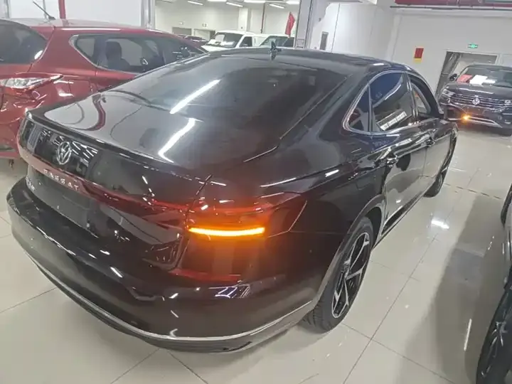 Passat 2025 outstanding 330TSI Star Elite Edition 7
