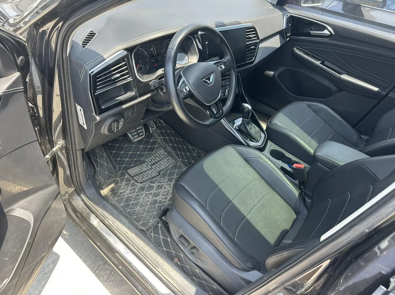 Jetta 2022 Jetta VS7 1.4T Black Front Edition Pleasant Edition Pro Automatic Gear 2