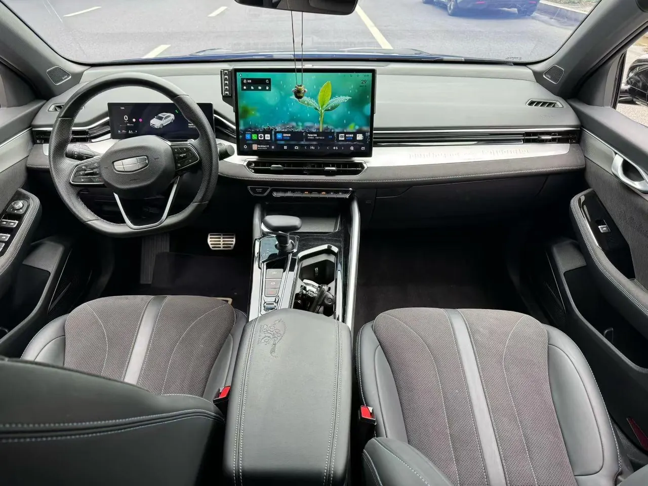 Geely 2025 xingrui 2.0TD oriental obsidian star version automatic gear 4