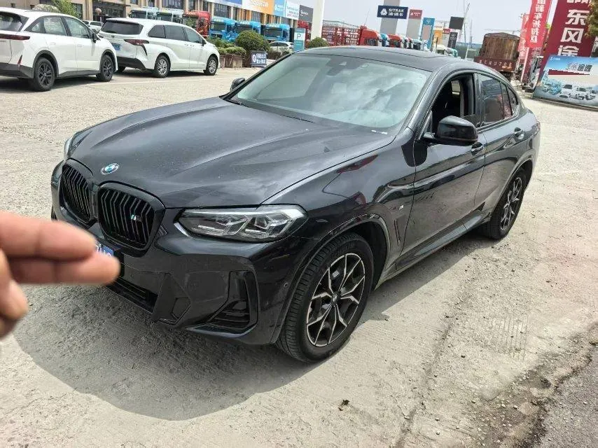 Open image lightbox: BMW X4 (Imported) 2022 X4 xDrive25i 2.0T M Sports Suit Automatic Gear