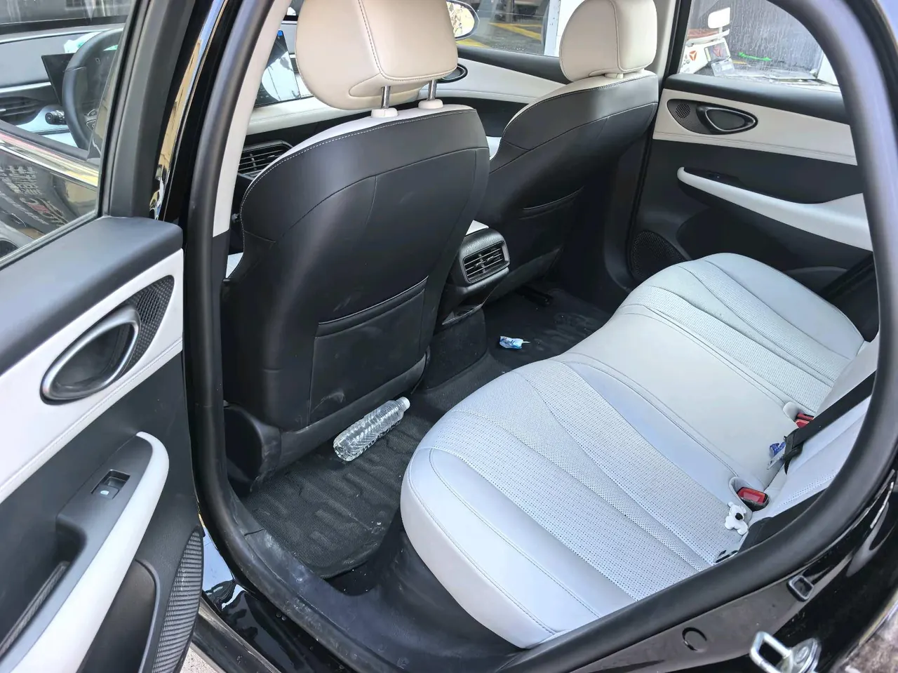 BYD 2025 seals 05 DM-i 1.5 stepless smart driving version 120KM flagship automatic gear 8