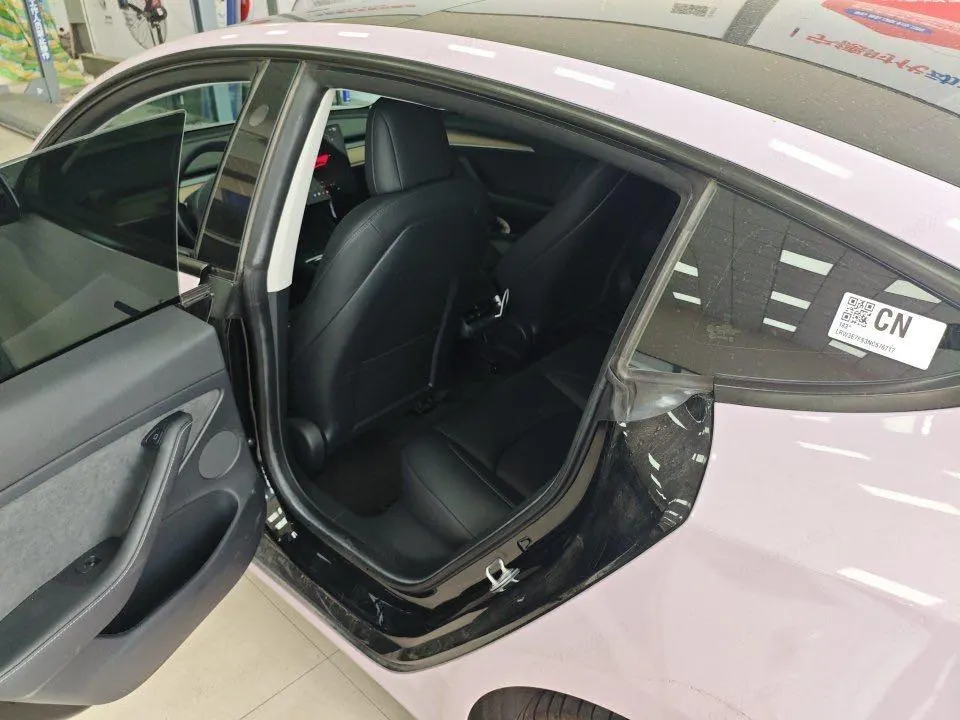 Tesla 2022 Model 3 rear-wheel drive version of automatic transmission 5