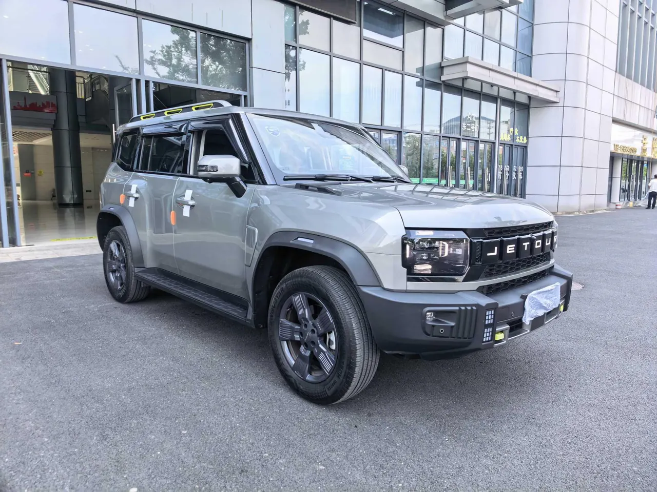 Jetour 2023 Travelers 1.5T Two-Drive Discovery PRO Automatic Gear 2