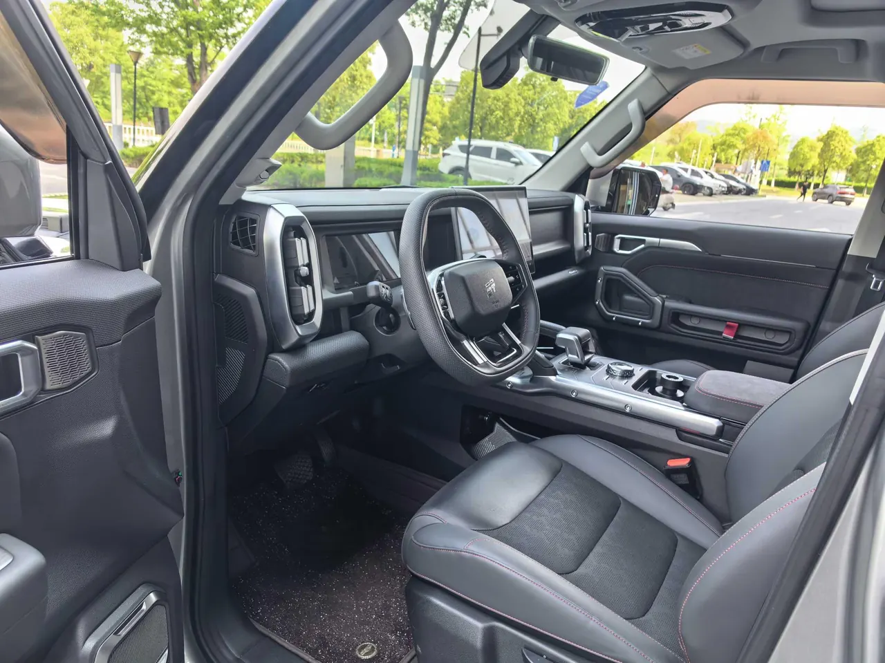 Jetour 2023 Travelers 1.5T Two-Drive Discovery PRO Automatic Gear 4