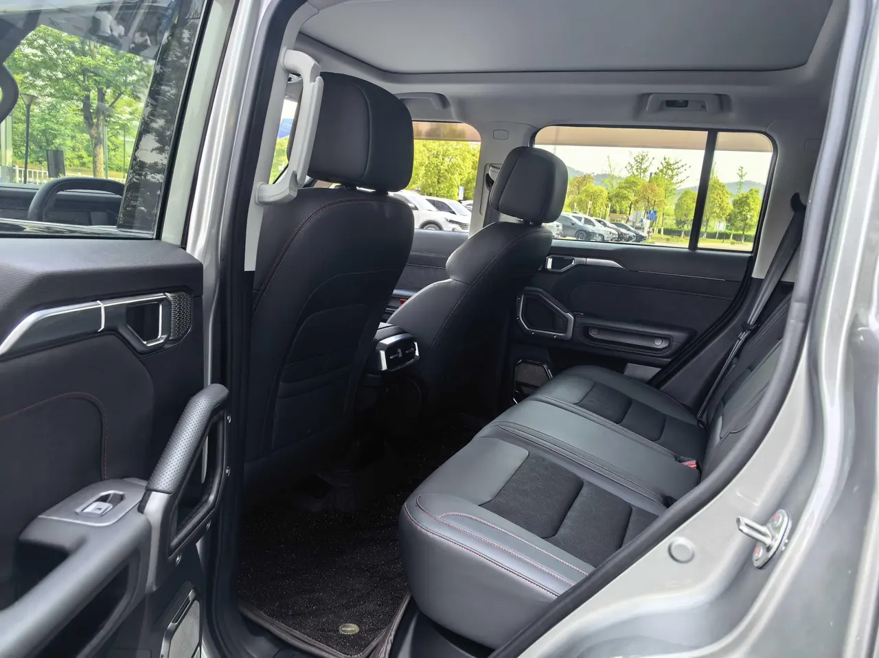 Jetour 2023 Travelers 1.5T Two-Drive Discovery PRO Automatic Gear 5