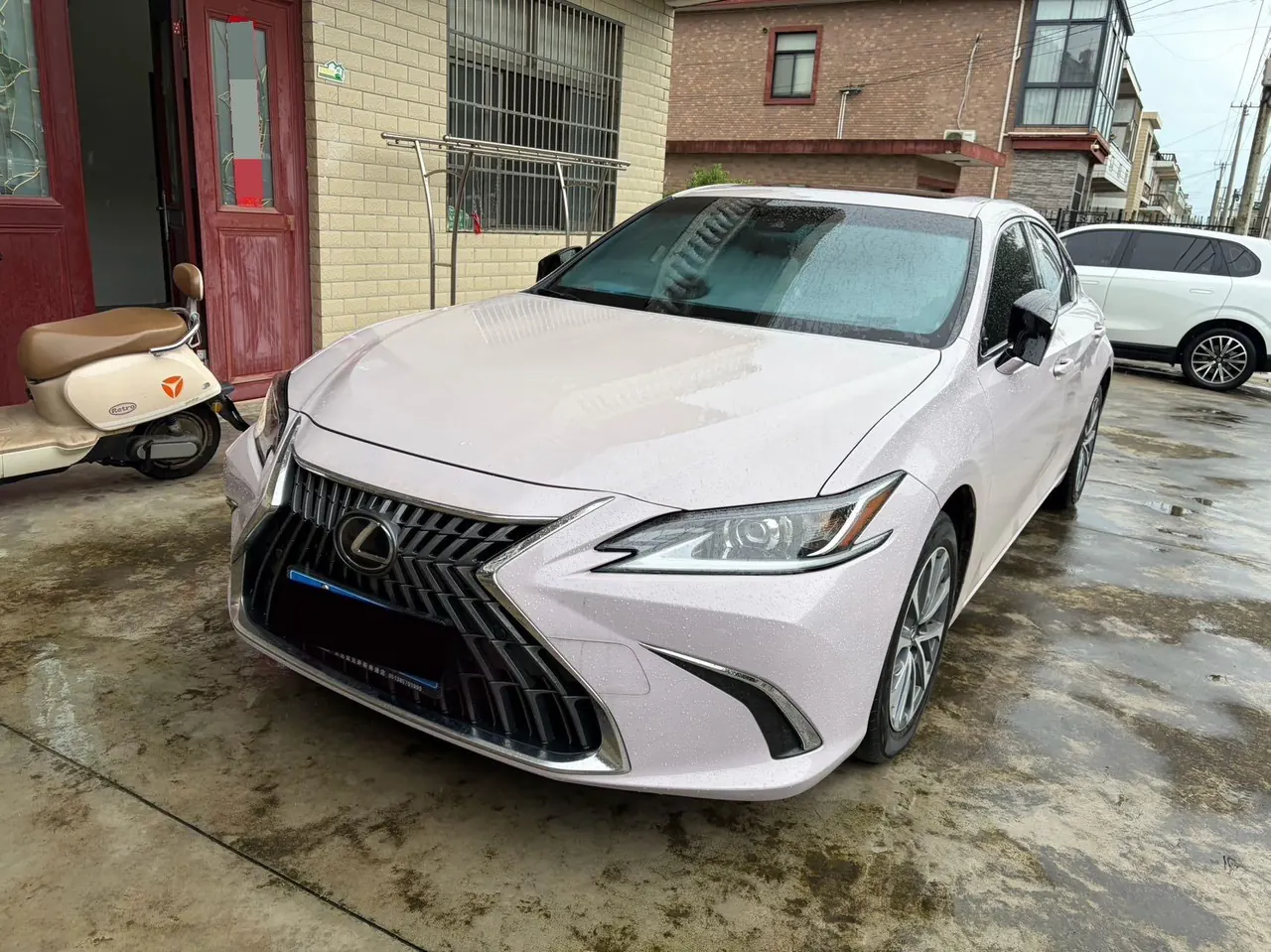 Open image lightbox: Lexus ES (Imported) 2022 ES200 2.0 Stepless Premium Edition Automatic Gear