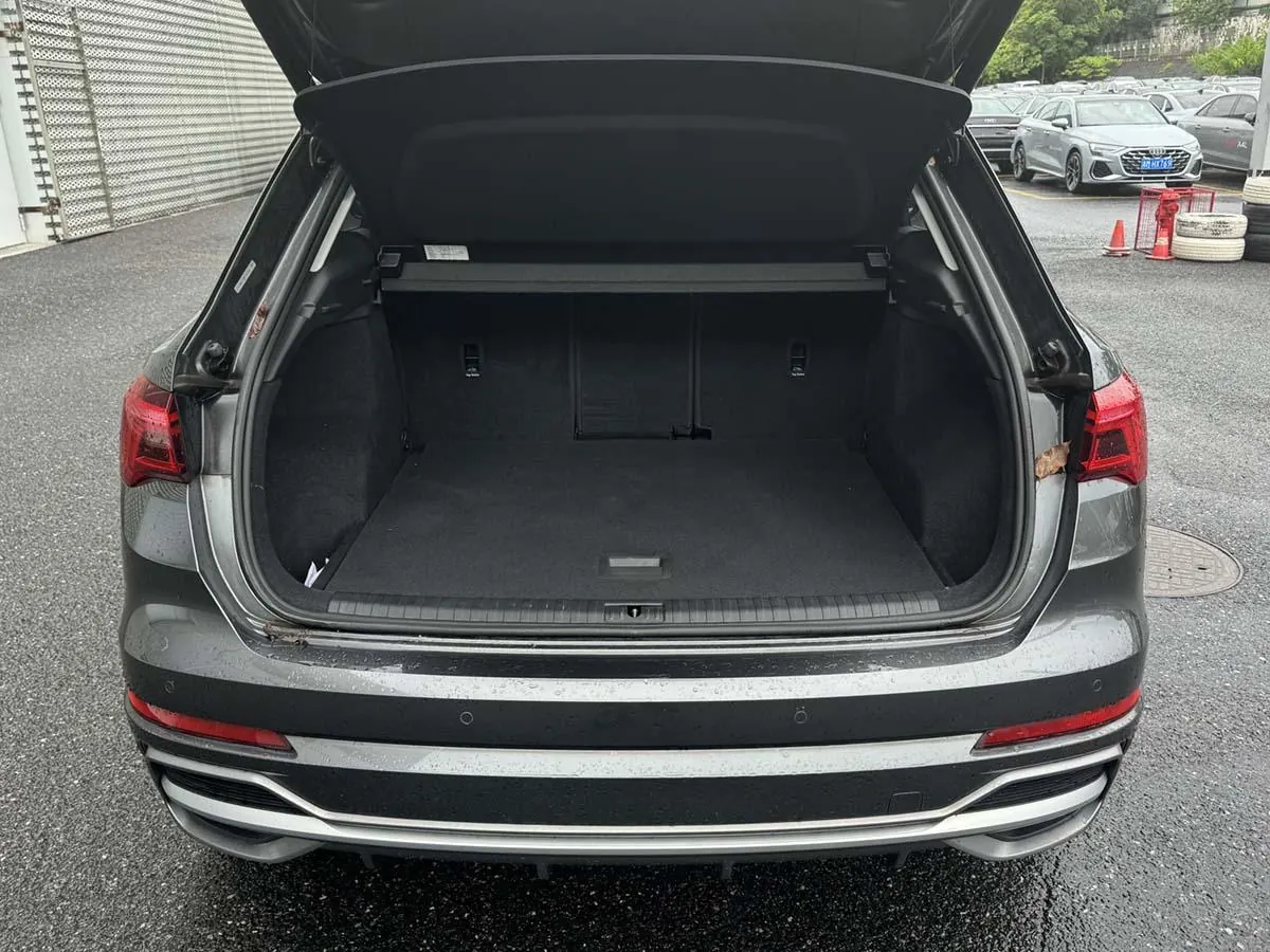 Audi 2022 Q3 1.4TFSI 35TFSI Fashion Dynamic Automatic 15