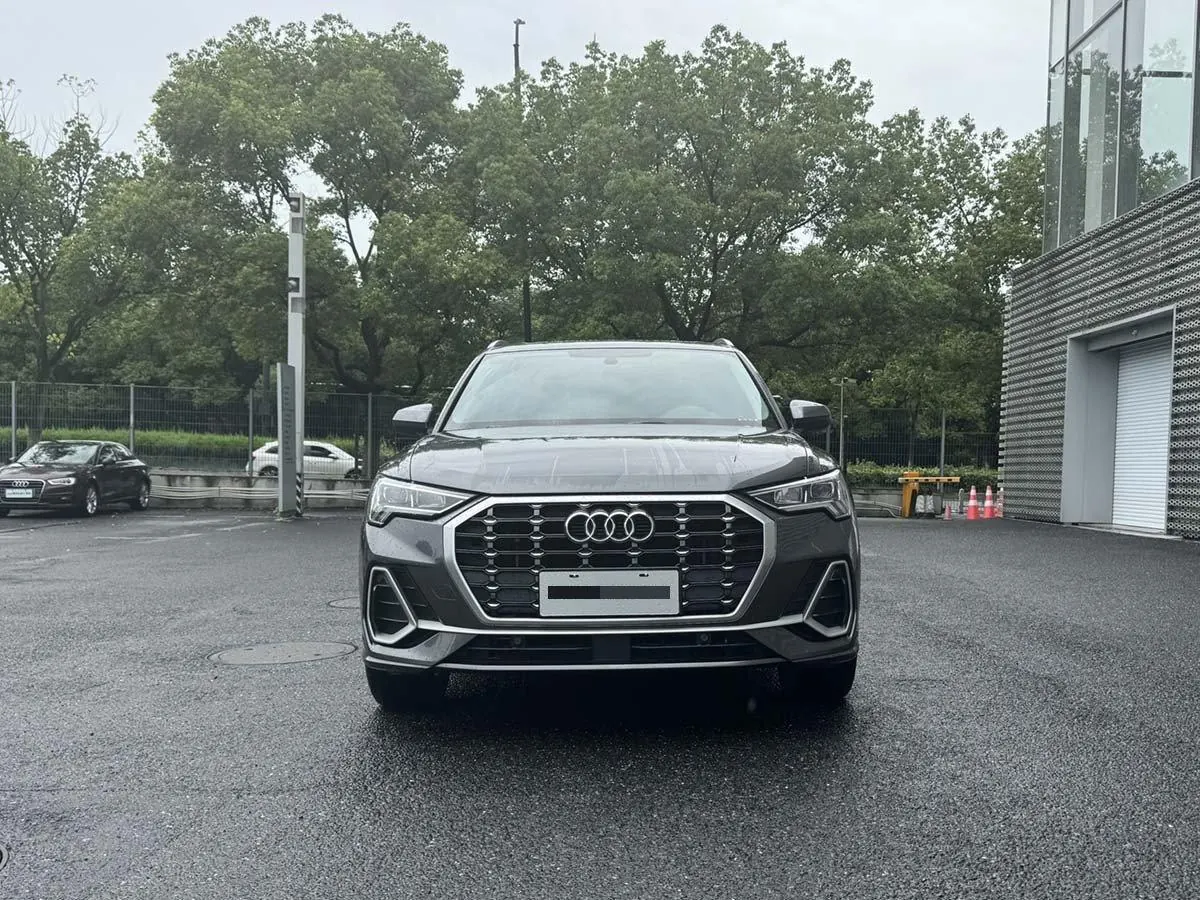 Audi 2022 Q3 1.4TFSI 35TFSI Fashion Dynamic Automatic 2