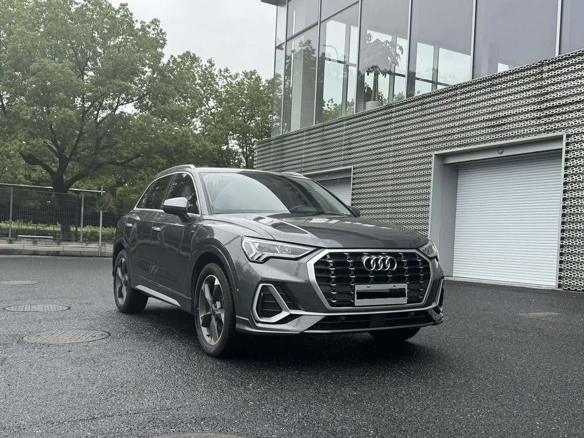 Audi 2022 Q3 1.4TFSI 35TFSI Fashion Dynamic Automatic 3