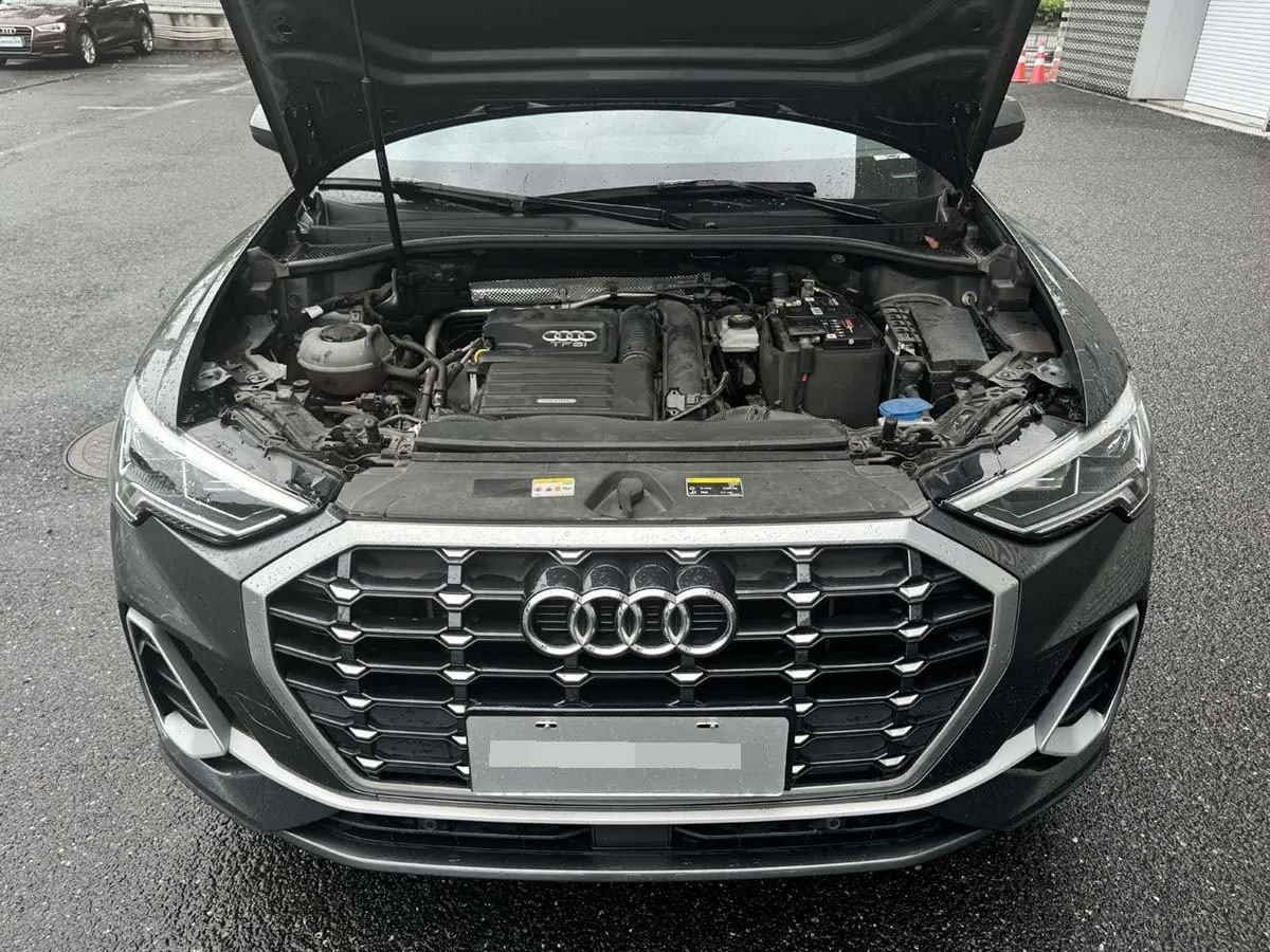 Audi 2022 Q3 1.4TFSI 35TFSI Fashion Dynamic Automatic 9