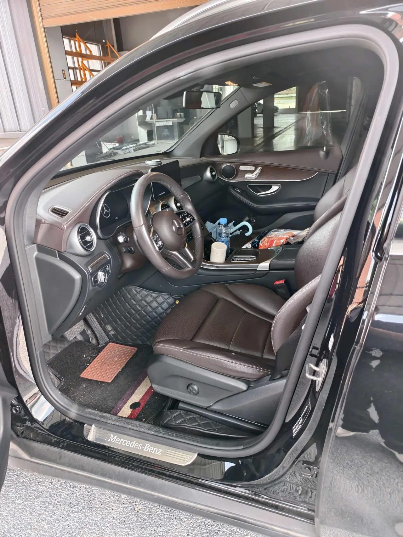 Mercedes Benz 2022 GLC 260 L 4MATIC 2.0T Luxury (Change 2) Automatic Gear 3