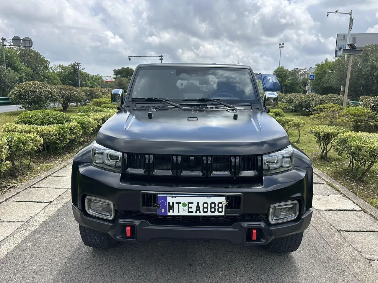 Beijing 2021 BJ40 2.0T four-wheel drive blade hero version chivalrous automatic gear 2