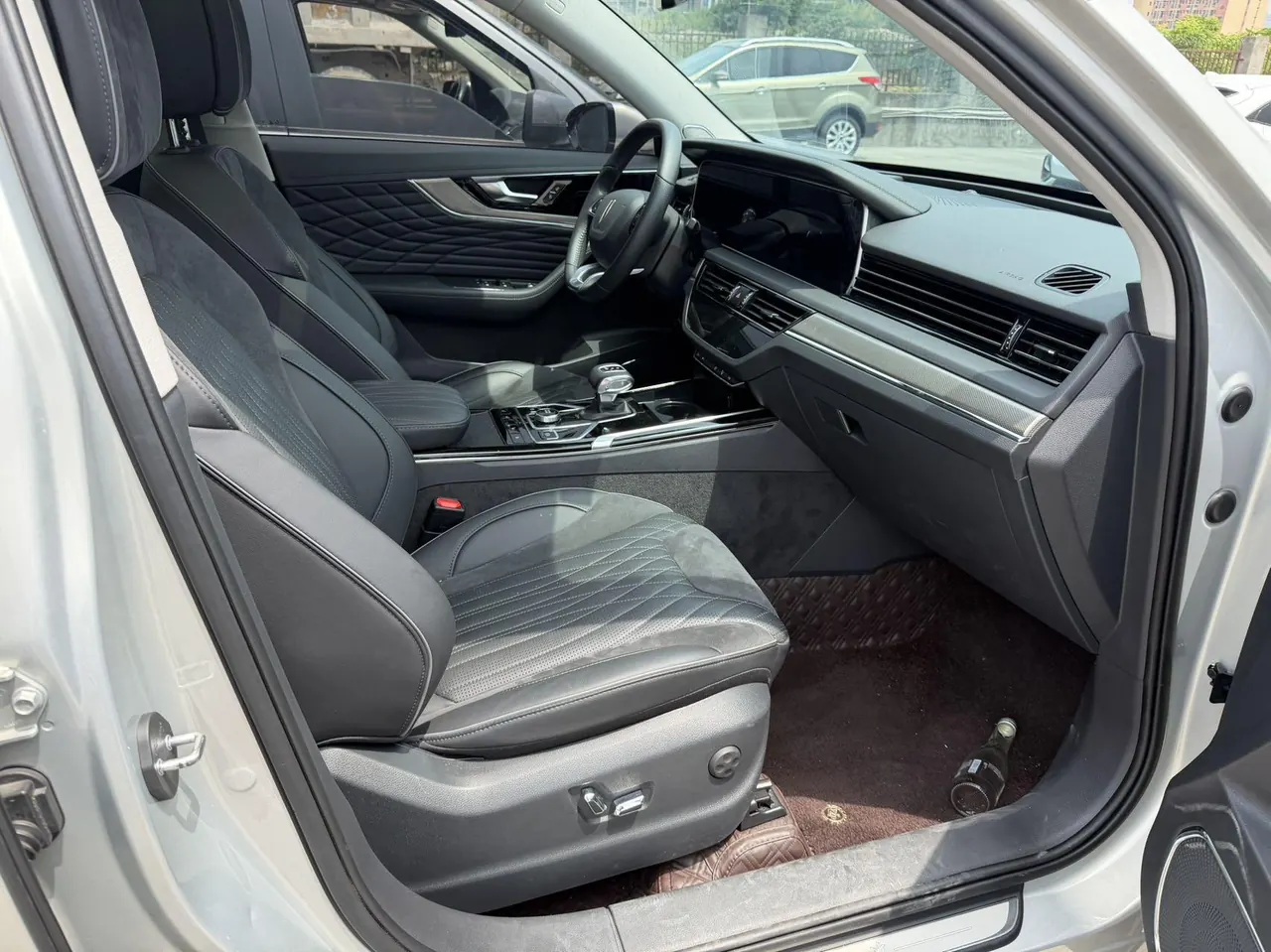 HongQi 2022 HS5 2.0T Zhilian Flag Edition Automatic Gear 3