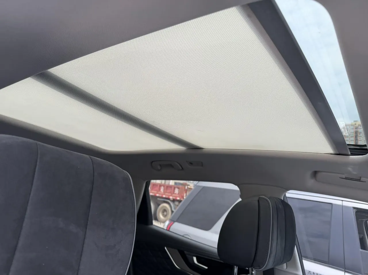 HongQi 2022 HS5 2.0T Zhilian Flag Edition Automatic Gear 8