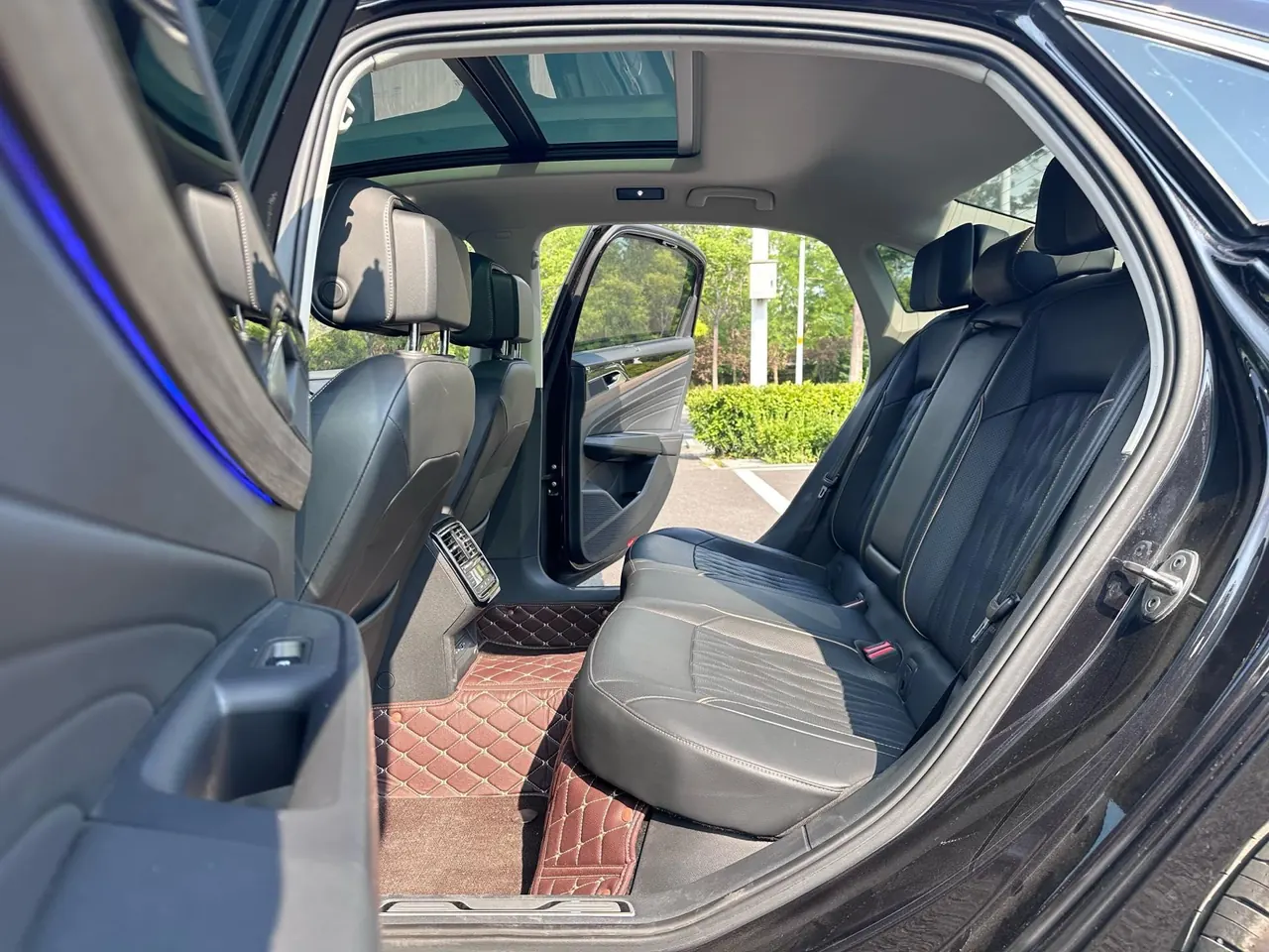Volkswagen 2020 Passat 2.0TSI 330TSI Deluxe Edition Automatic 6