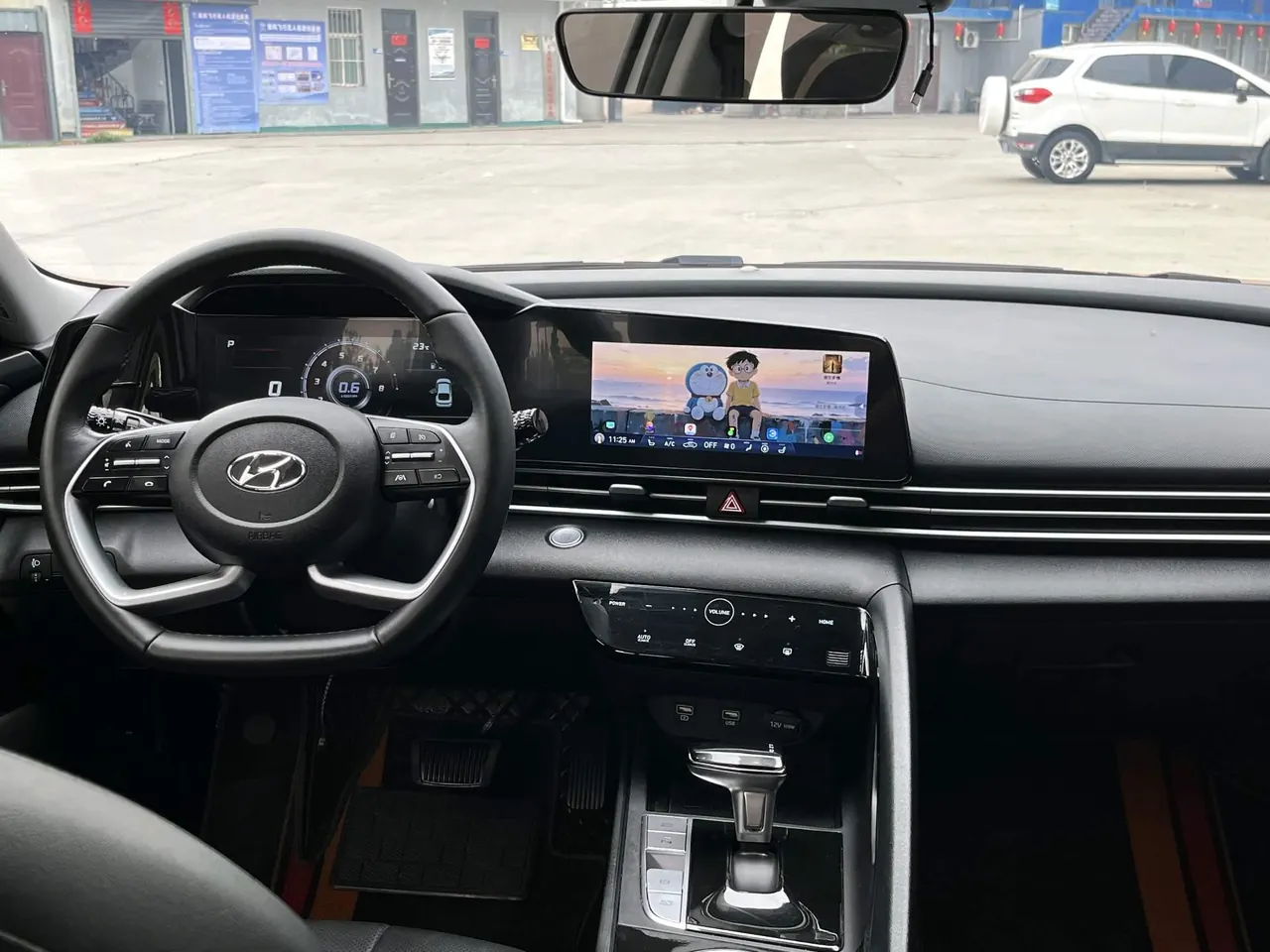 Hyundai 2022 Elantra -3-compartment 1.5 stepless LUX premium automatic gear 6