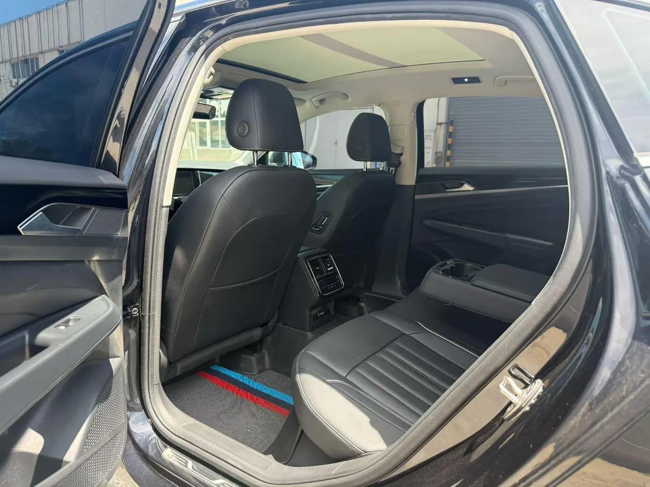 Volkswagen 2023 Passat 2.0TSI 330TSI Star Elite Edition (Modified) Automatic Gear 5