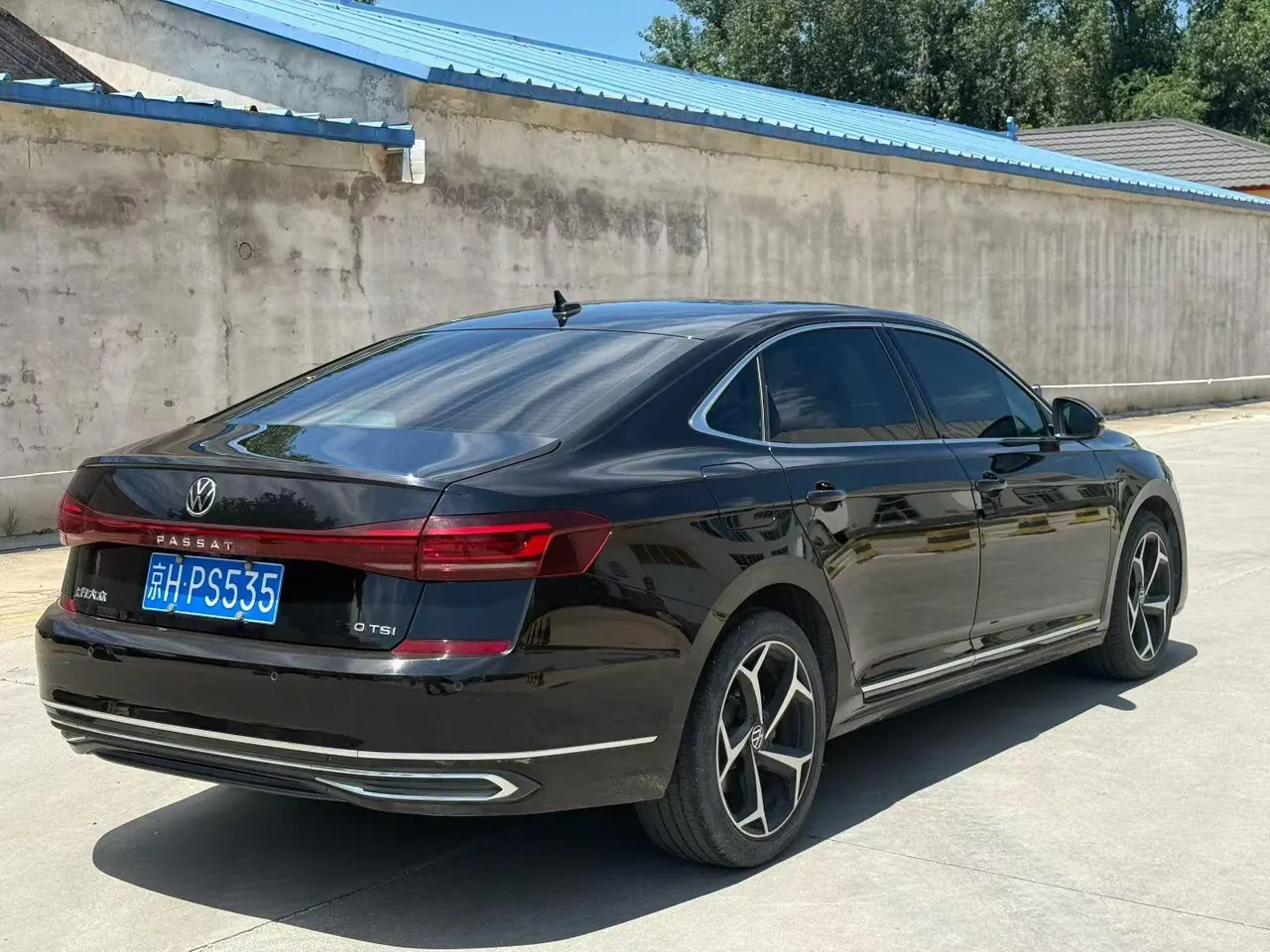 Volkswagen 2023 Passat 2.0TSI 330TSI Star Elite Edition (Modified) Automatic Gear 9