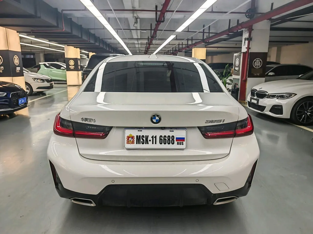 BMW 3 Series 2025 model 325i 2.0T M Sport Package automatic transmission 4