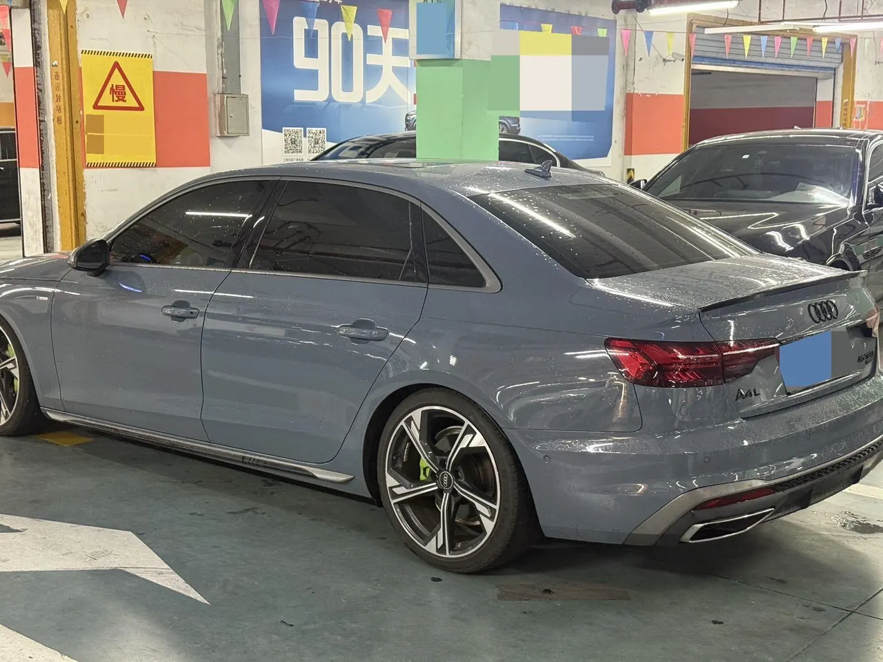Audi 2022 A4L 2.0TFSI 40TFSI Quattro RS Kit Burning Speed Automatic 8