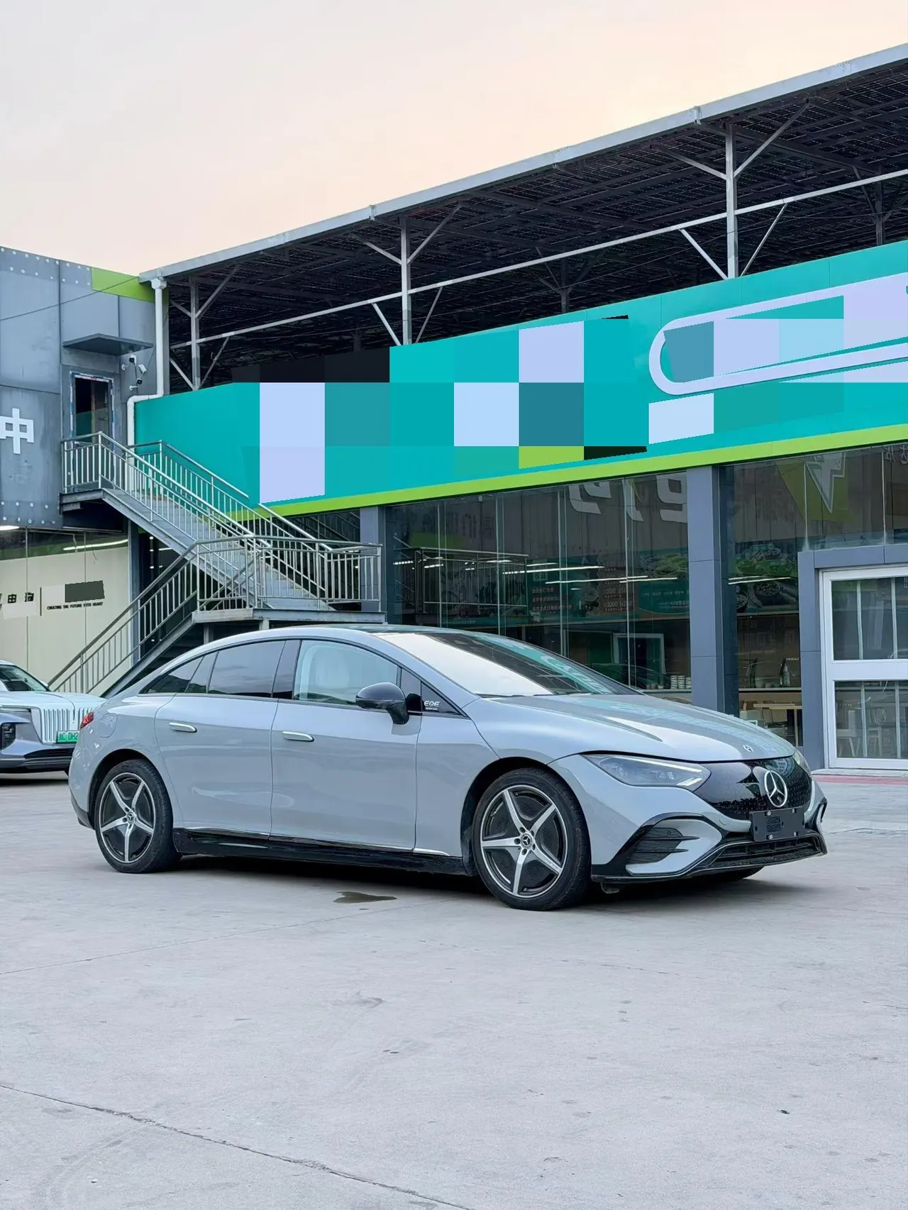 Mercedes Benz 2022 EQE 350 EQE 350 Special Edition Automatic Gear 2