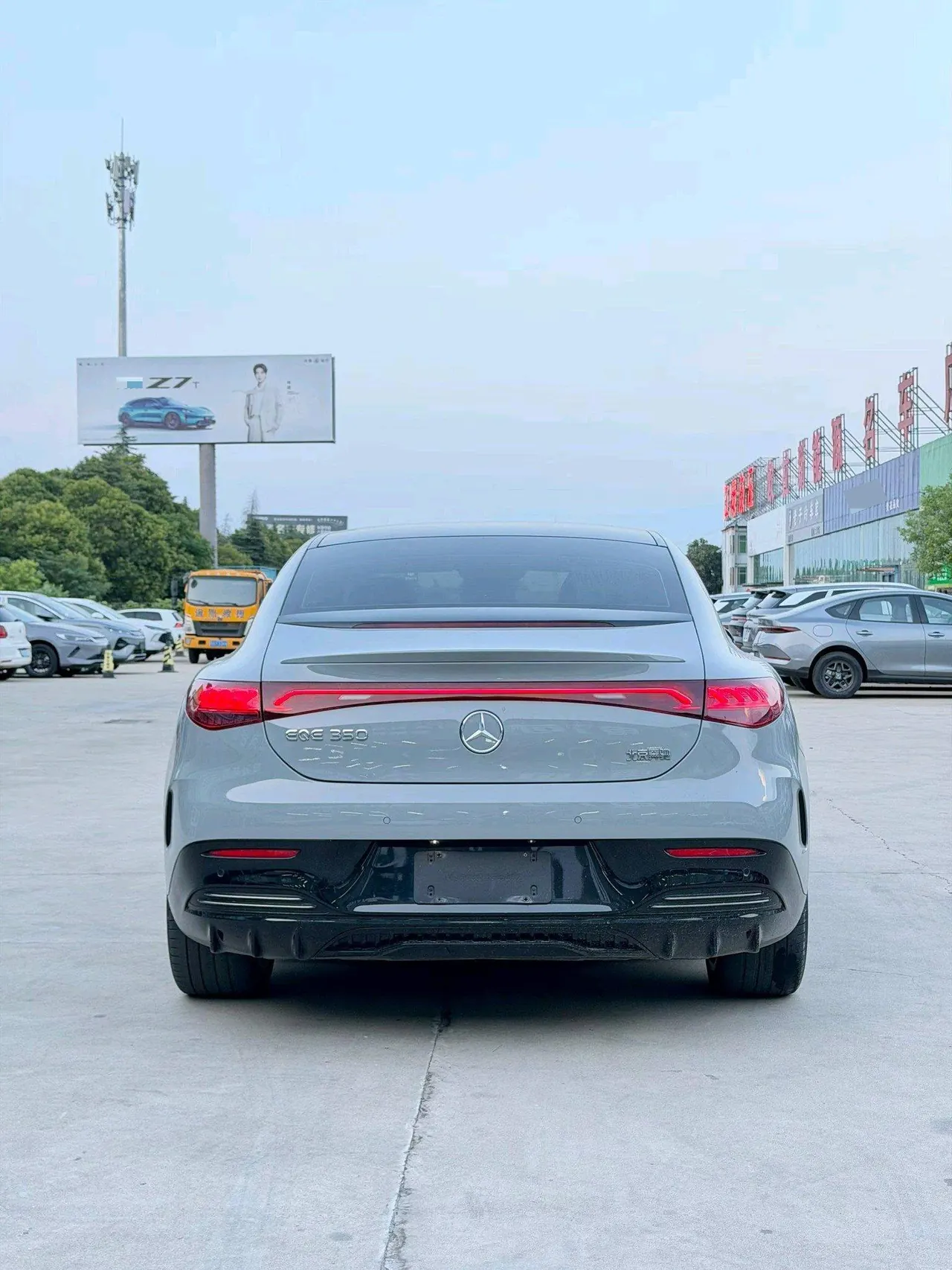 Mercedes Benz 2022 EQE 350 EQE 350 Special Edition Automatic Gear 3