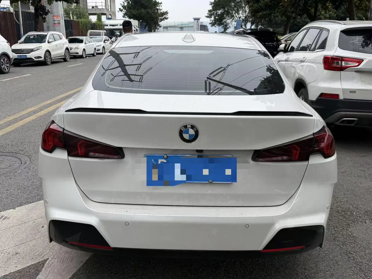 BMW 2 series 2025 225L 2.0T M sports obsidian night suit automatic gear 13