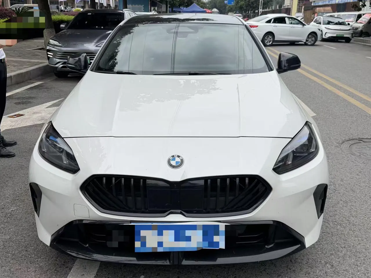 BMW 2 series 2025 225L 2.0T M sports obsidian night suit automatic gear 3