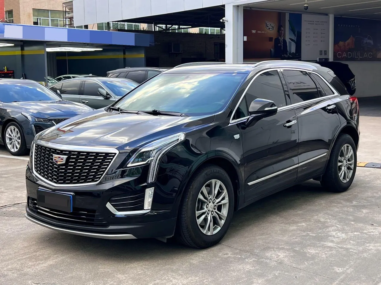 Cadillac 2020 XT5 2.0T 28T Luxury Automatic Gear - View 1
