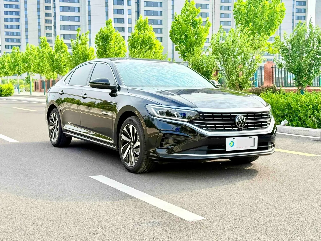 Volkswagen 2025 Passat 2.0TSI 380TSI Subut Long Yao Edition Automatic Gear 9