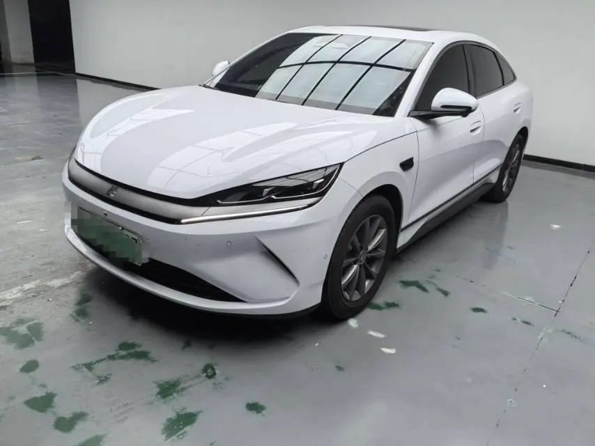 BYD 2025 Qin L EV 470KM Leading Automatic Gear - View 1