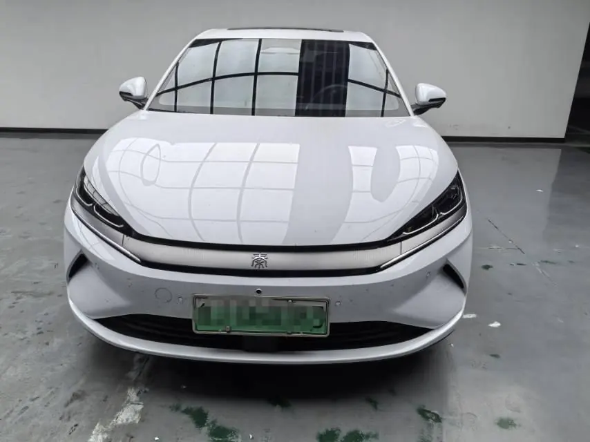 BYD 2025 Qin L EV 470KM Leading Automatic Gear 2