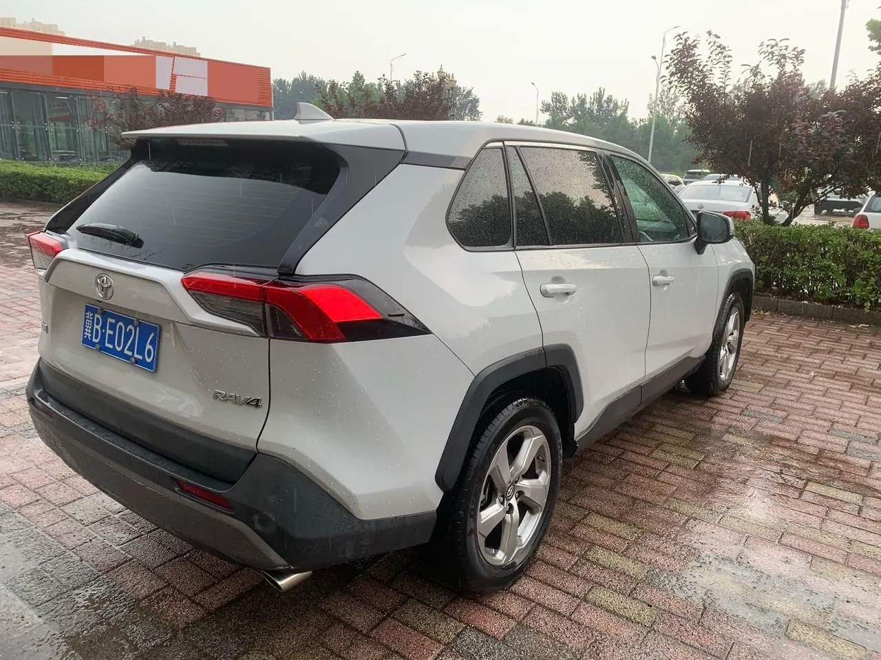 Toyota 2020 RAV4 Rongbo 2.0 Stepless Two-Drive Fashion Edition PLUS Automatic Gear 2