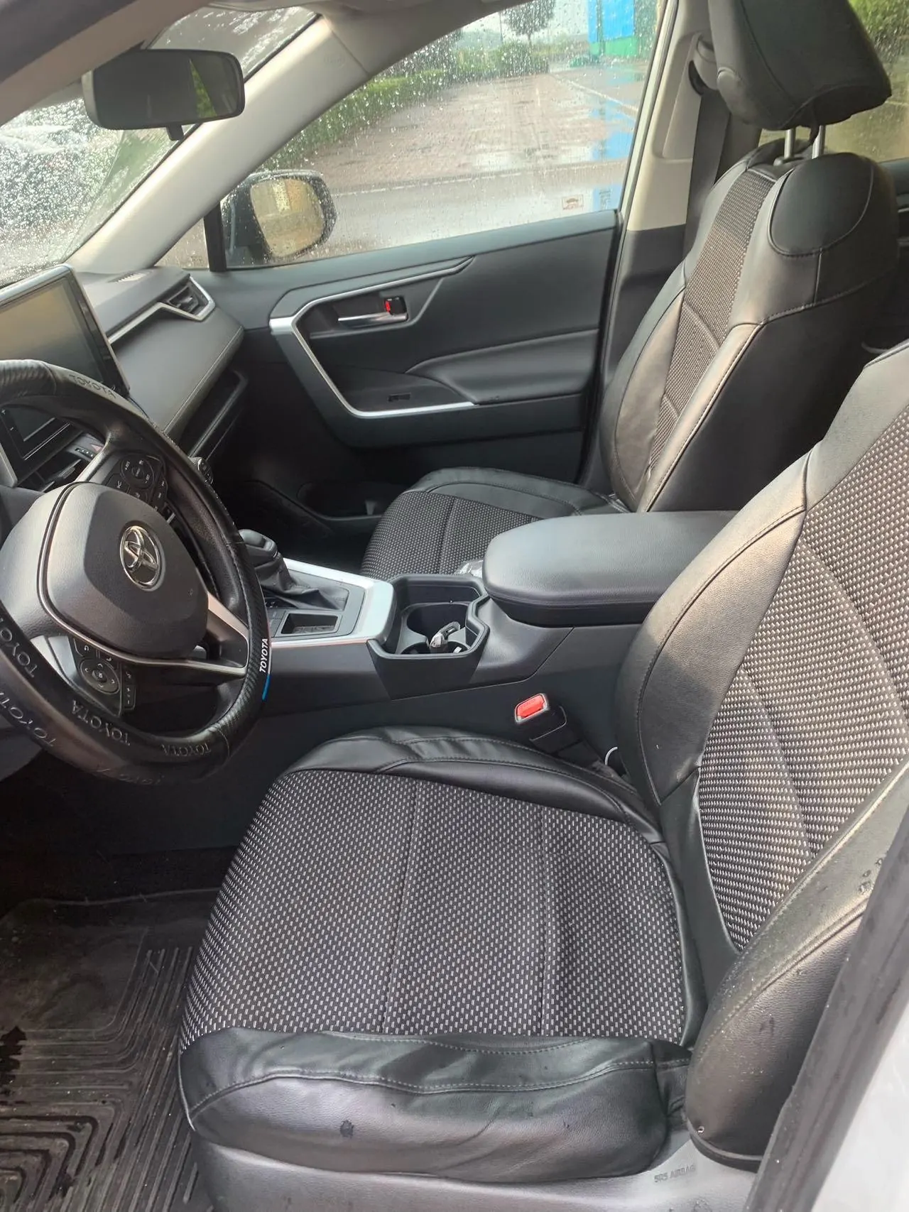 Toyota 2020 RAV4 Rongbo 2.0 Stepless Two-Drive Fashion Edition PLUS Automatic Gear 3