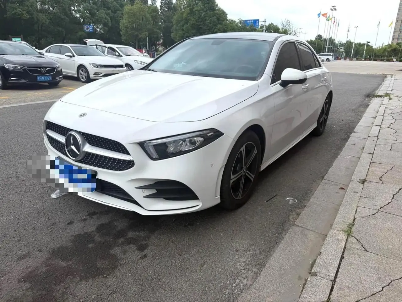 Open image lightbox: Mercedes Benz Class A 2022 A 200 L 1.3T Fashion (Change 3) Automatic
